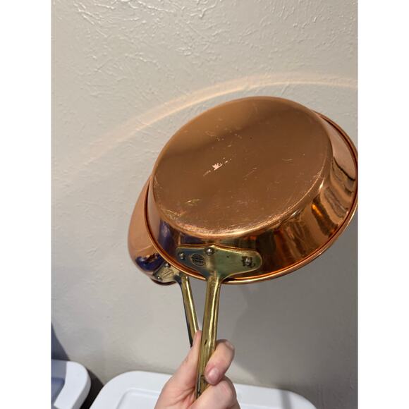 Benjamin & Medwin hanging Copper Cookware Two Skillets Frypans - Picture 9 of 10